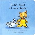 Petit chat et son dodo